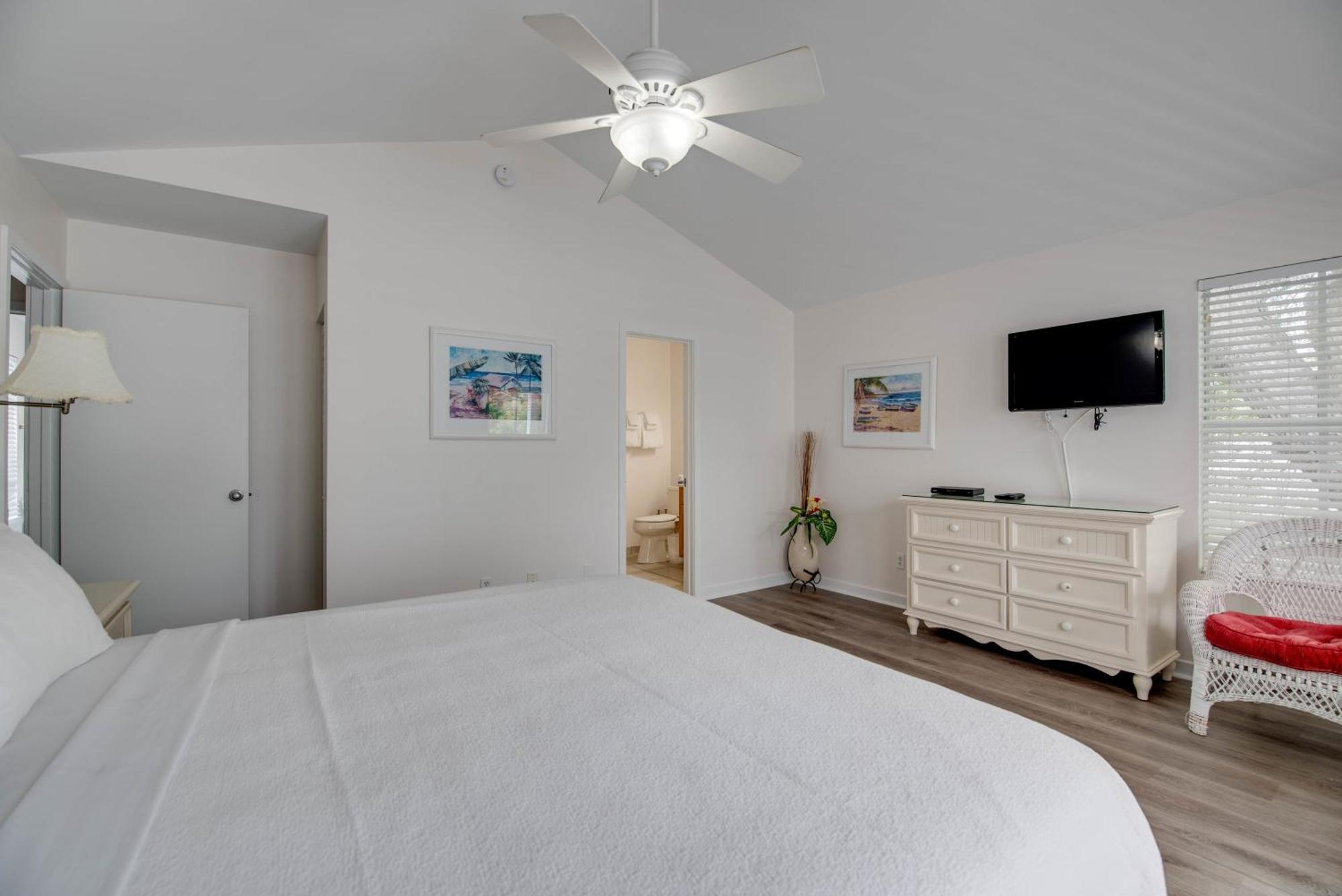 New Casa Caribe By Brightwild- Two-Story Condo Rooftop Pool Key West Exterior photo
